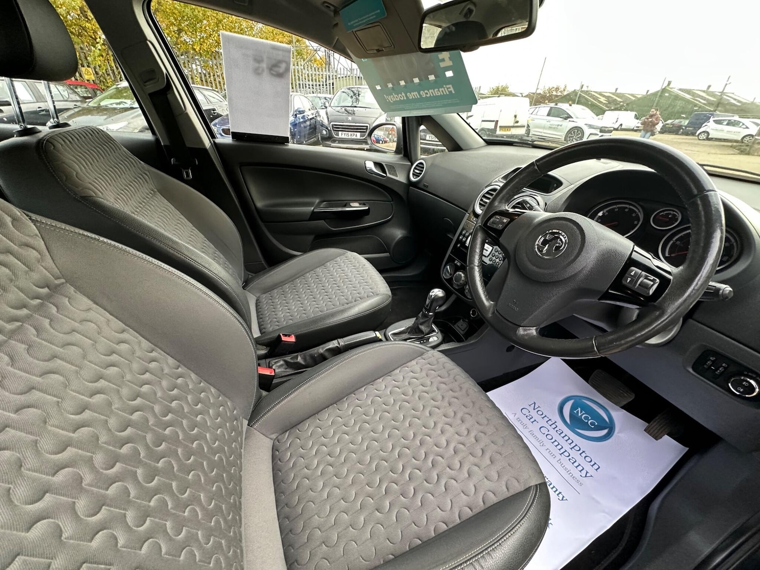 Used Vauxhall Corsa 2013 for sale - 75990105: Photo 3