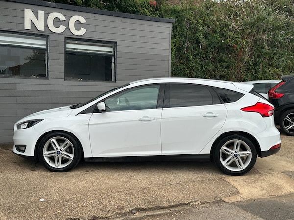Used Ford Focus 2016 for sale - 75600428: Photo 14