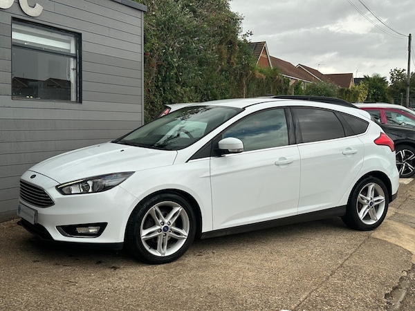 Used Ford Focus 2016 for sale - 75600428: Photo 16