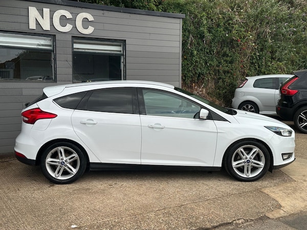 Used Ford Focus 2016 for sale - 75600428: Photo 6