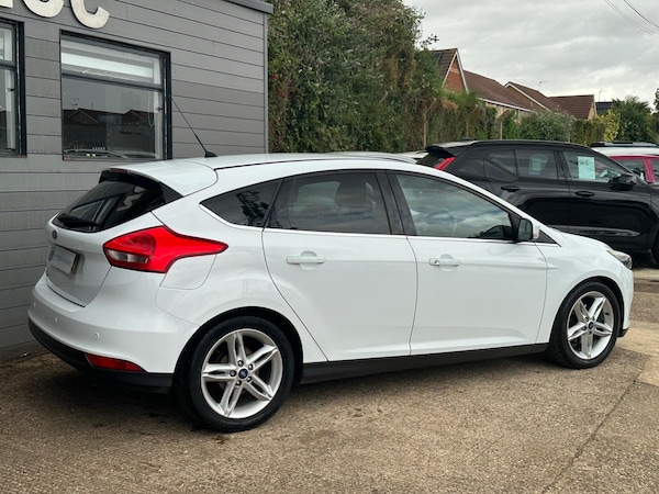 Used Ford Focus 2016 for sale - 75600428: Photo 9