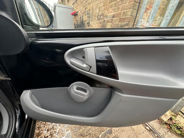 Used Citroen C1 2010 for sale - 76314974: Photo 27