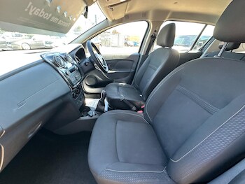 Used Dacia Sandero 2018 for sale - 78244436: Photo