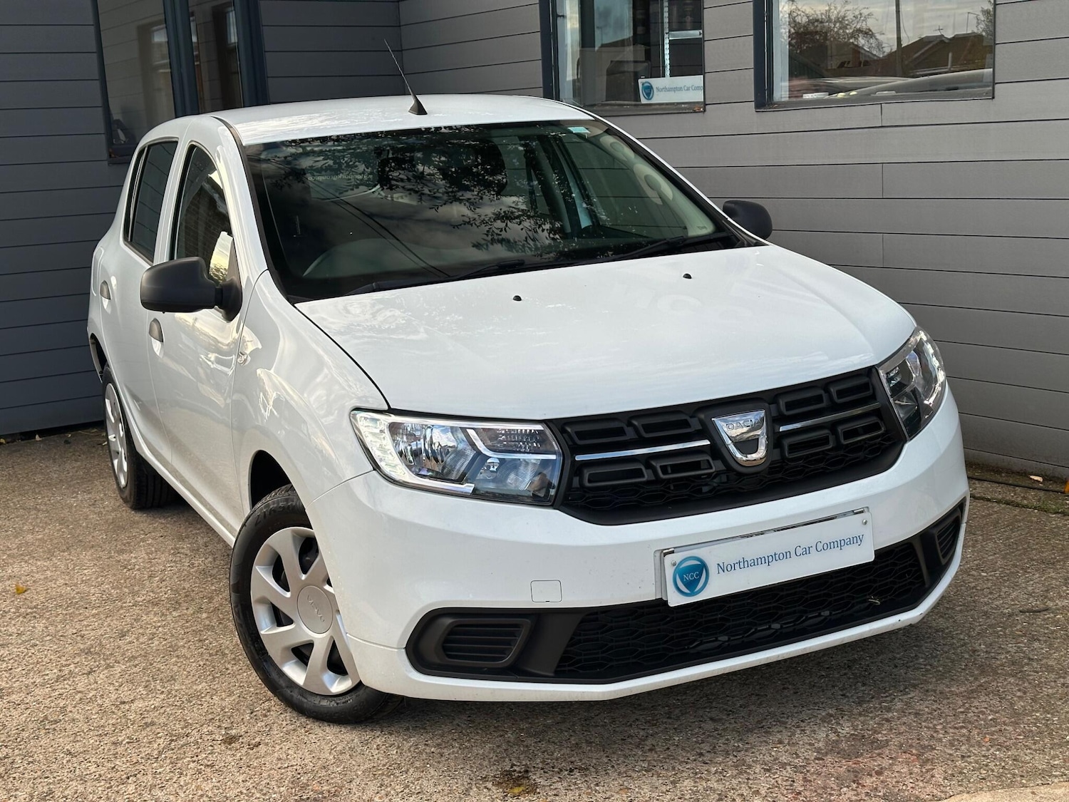 Used Dacia Sandero 2020 for sale - 76360949: Photo 4