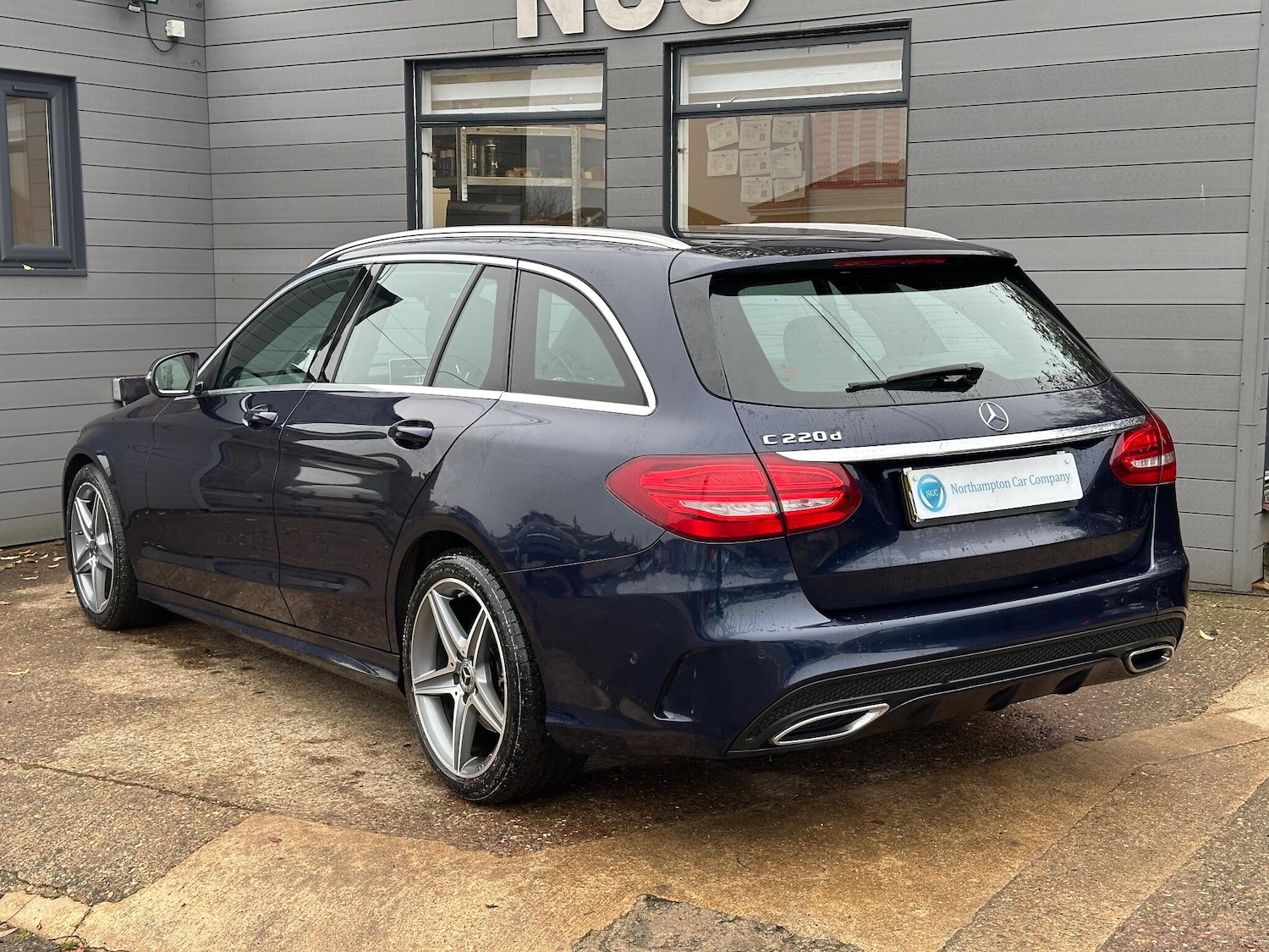 Used Mercedes-Benz C Class 2018 for sale - 77119902: Photo 11