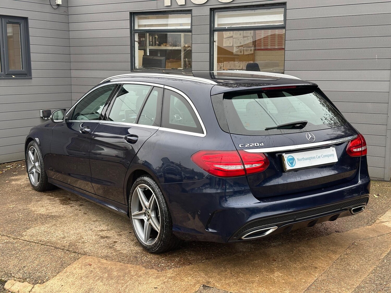 Used Mercedes-Benz C Class 2018 for sale - 77119902: Photo 12