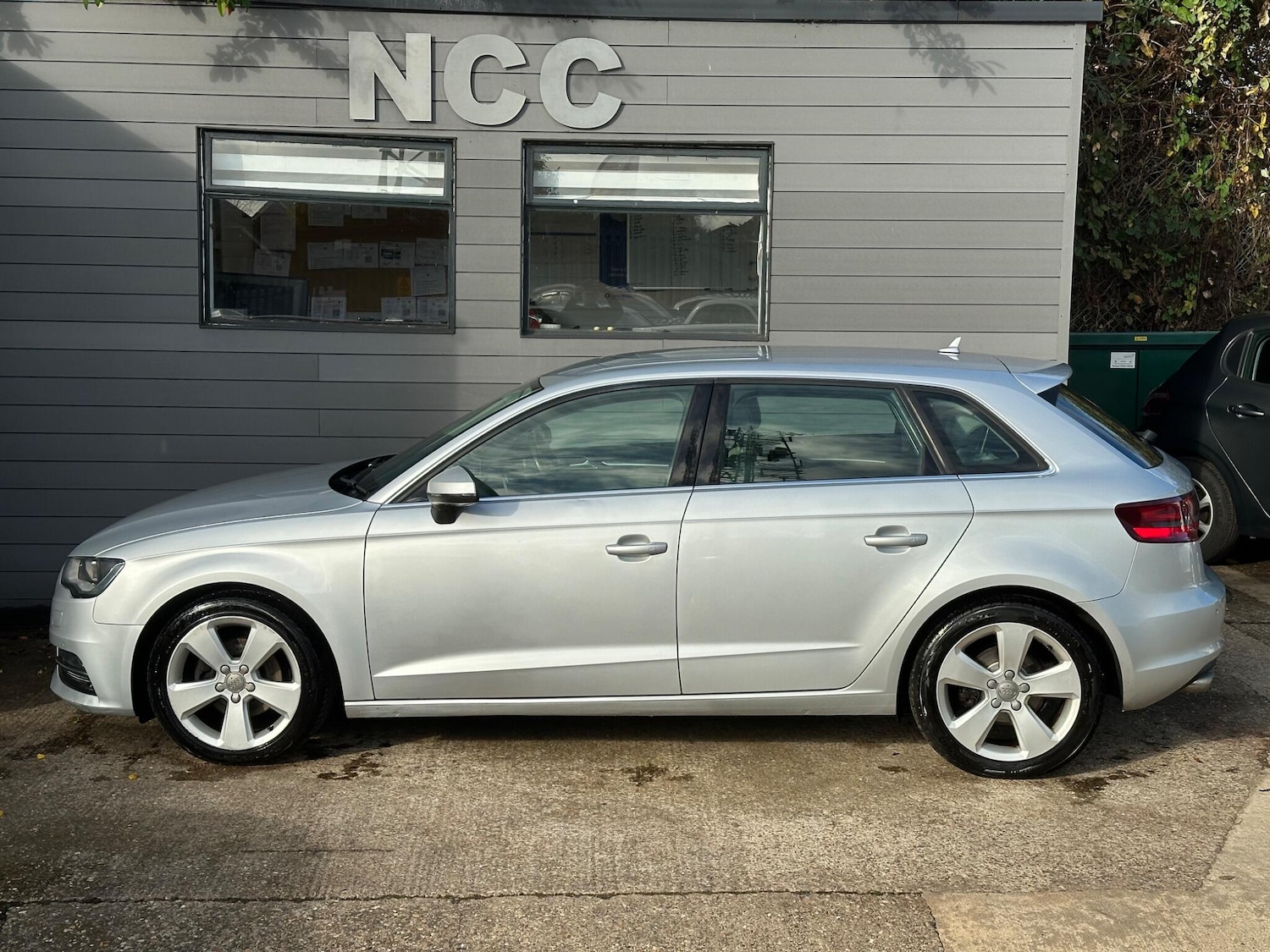 Used Audi A3 2013 for sale - 76327123: Photo 12