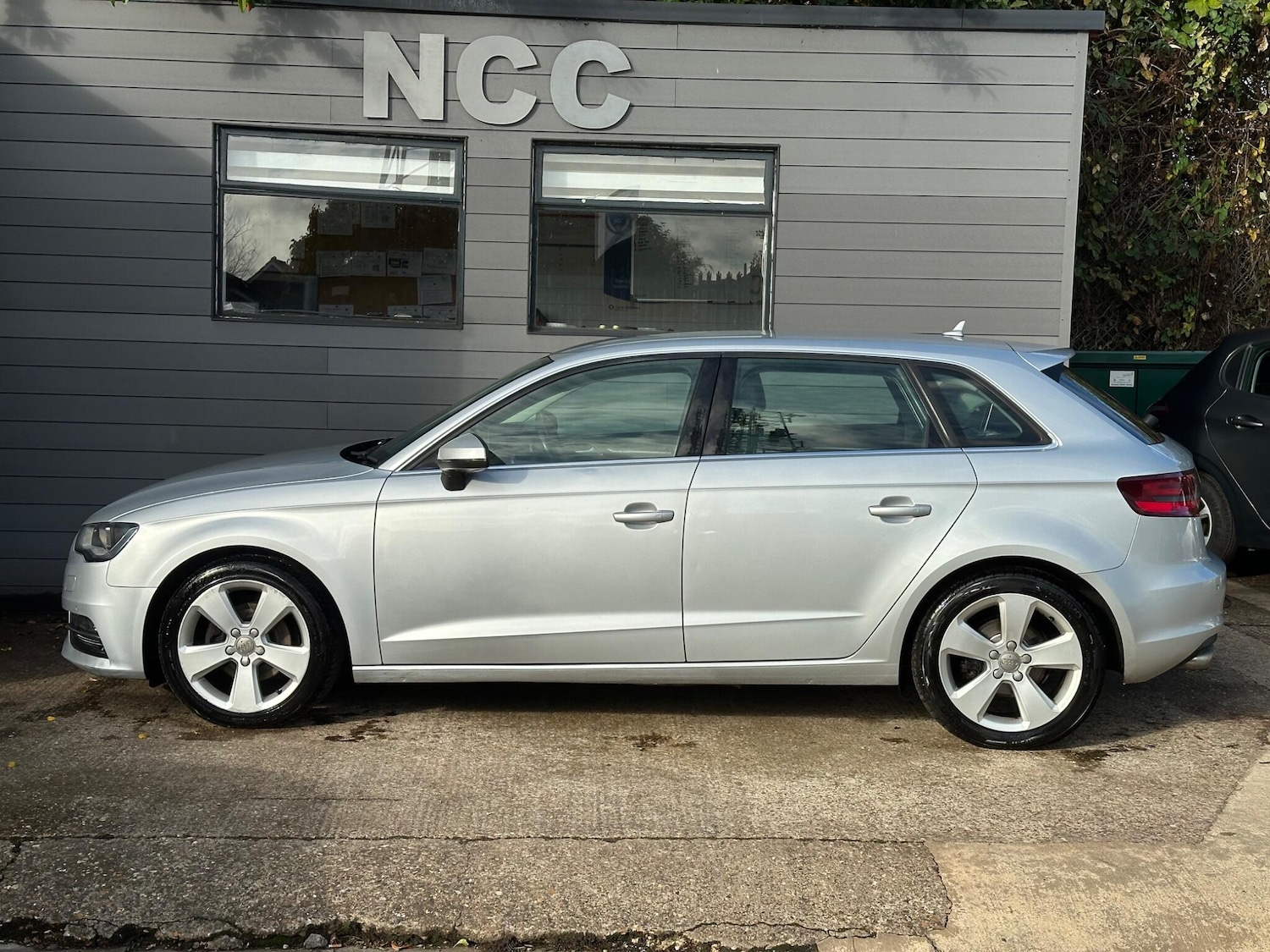 Used Audi A3 2013 for sale - 76327123: Photo 13