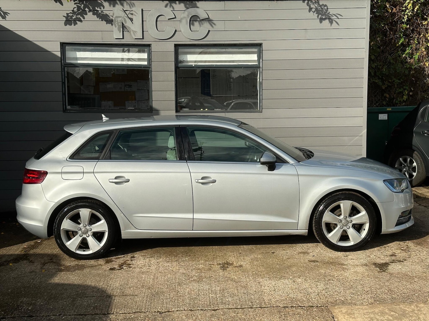 Used Audi A3 2013 for sale - 76327123: Photo 16