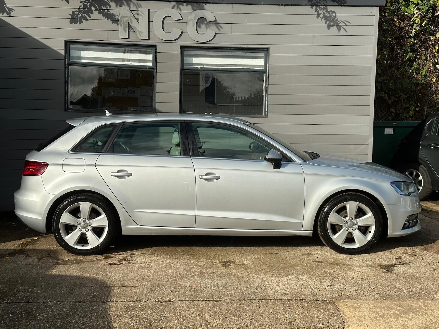 Used Audi A3 2013 for sale - 76327123: Photo 17