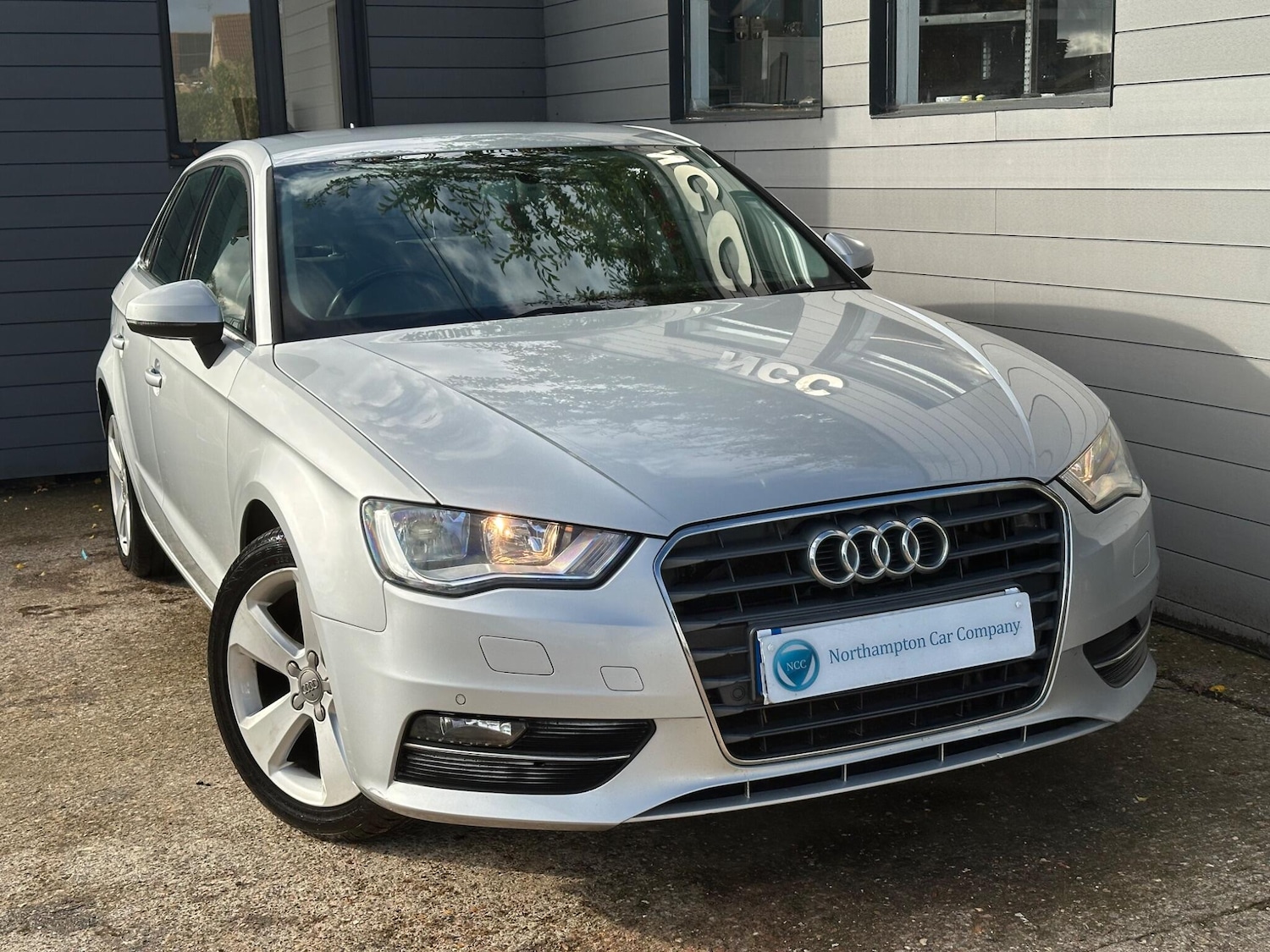 Used Audi A3 2013 for sale - 76327123: Photo 8