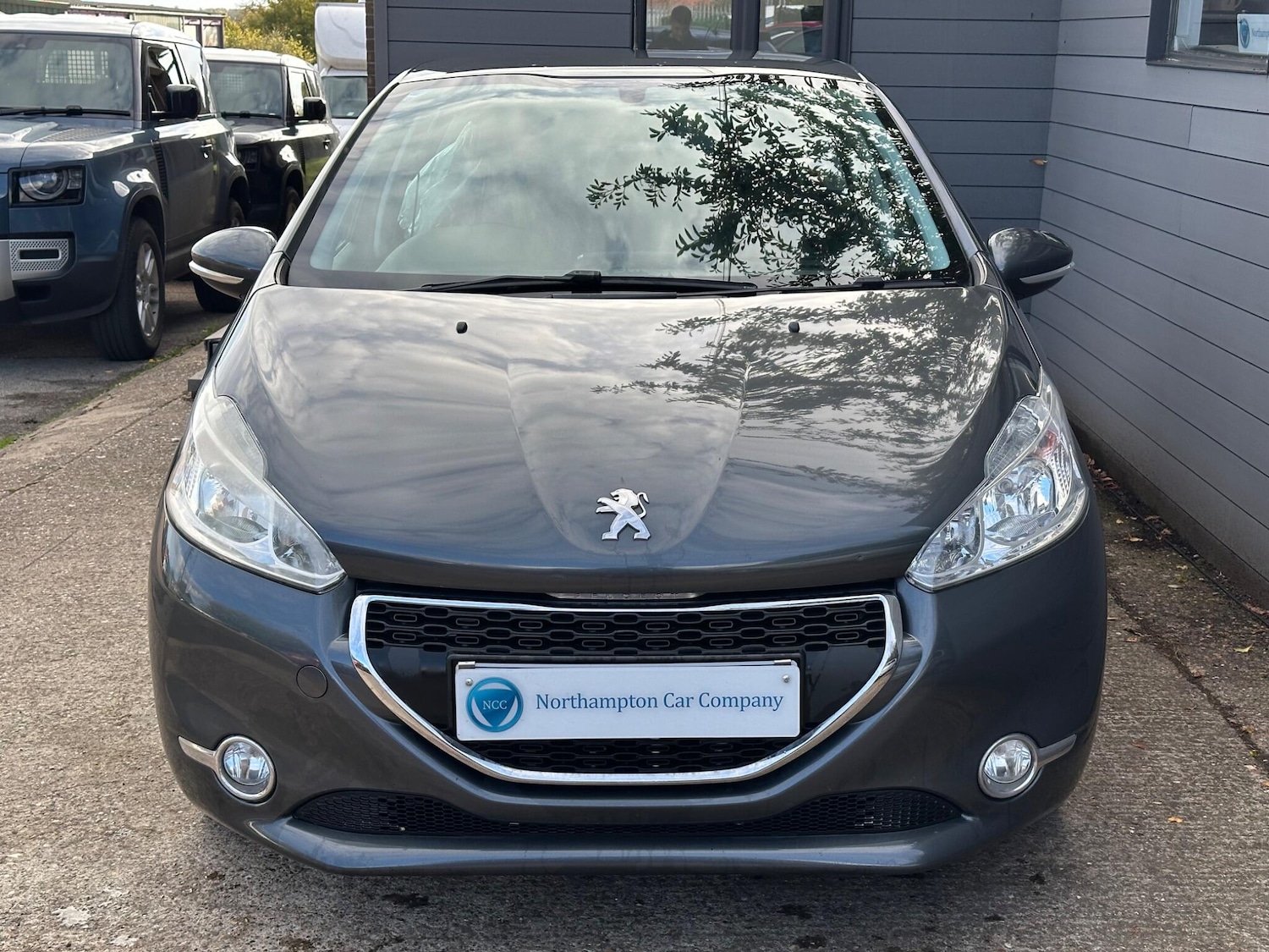 Used Peugeot 208 2013 for sale - 76151279: Photo 19