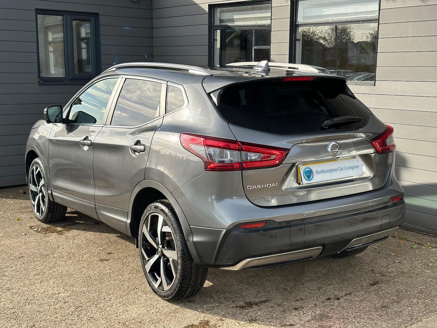 Used Nissan Qashqai 2018 for sale - 76953549: Photo 2