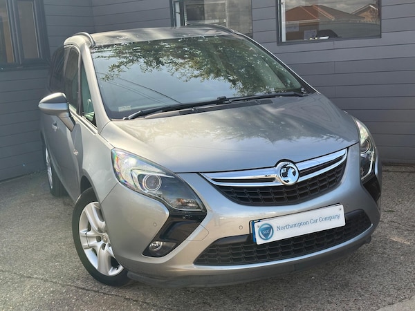 Used Vauxhall Zafira Tourer 2012 for sale - 75809456: Photo 1