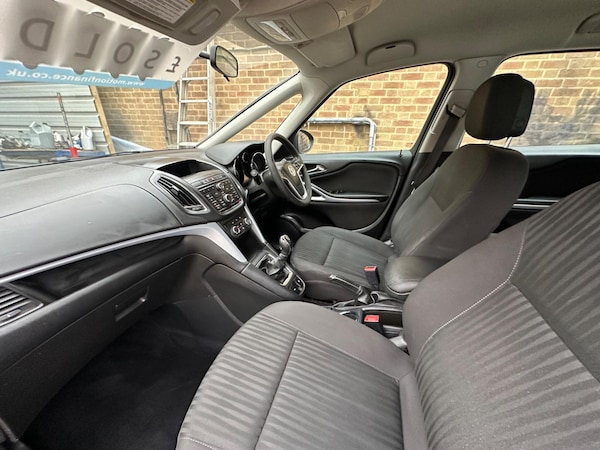 Used Vauxhall Zafira Tourer 2012 for sale - 75809456: Photo 23