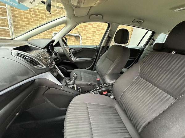 Used Vauxhall Zafira Tourer 2012 for sale - 75809456: Photo 24