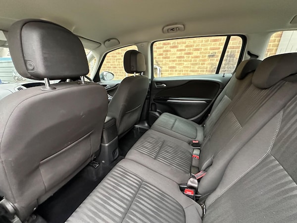 Used Vauxhall Zafira Tourer 2012 for sale - 75809456: Photo 26