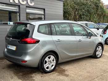 Used Vauxhall Zafira Tourer 2012 for sale - 75809456: Photo 2