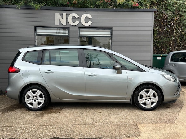Used Vauxhall Zafira Tourer 2012 for sale - 75809456: Photo 5