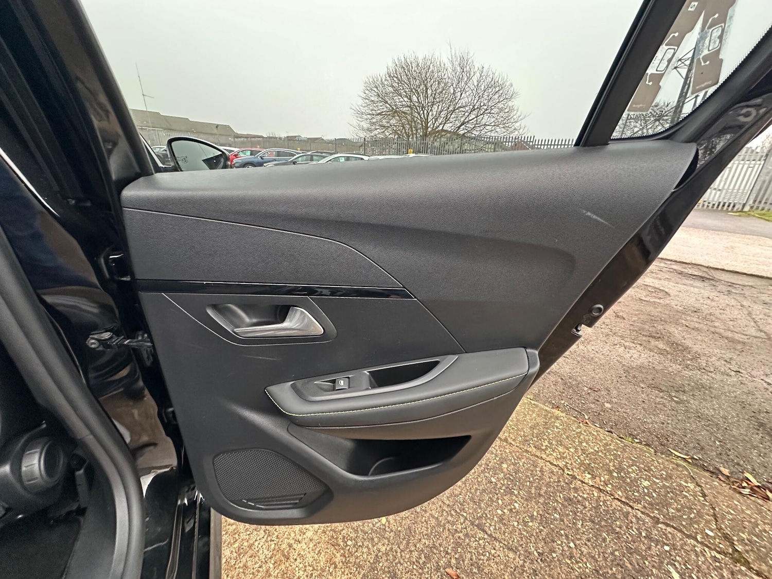 Used Peugeot E-208 2020 for sale - 77120293: Photo 29