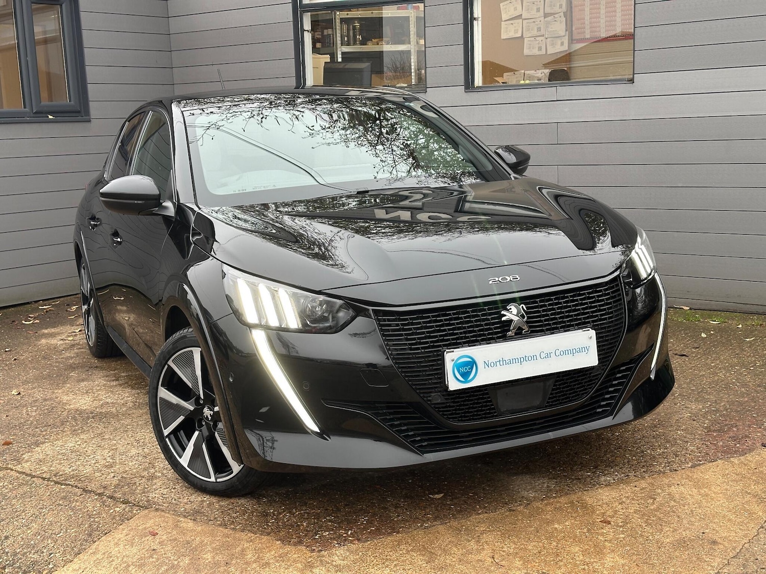 Used Peugeot E-208 2020 for sale - 77120293: Photo 4