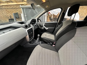 Used Dacia Duster 2014 for sale - 77524543: Photo