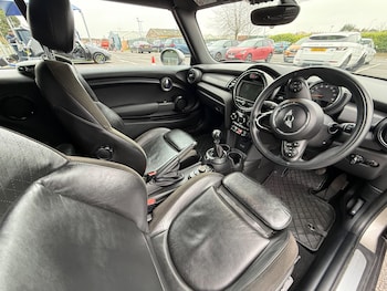 Used MINI Convertible 2017 for sale - 77768306: Photo