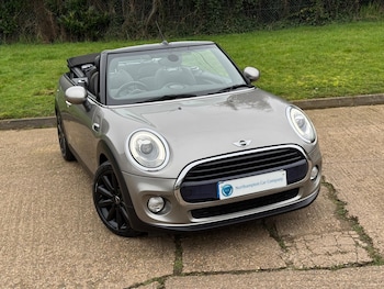 Used MINI Convertible 2017 for sale - 77768306: Photo