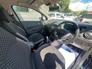 Used Renault Captur 2018 for sale - 78830904: Photo