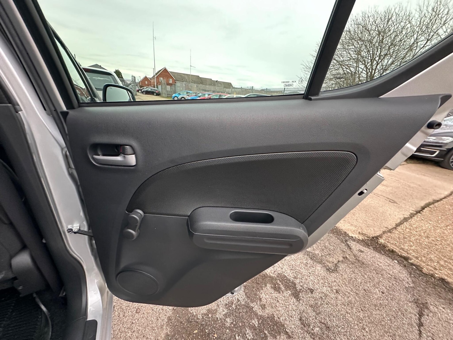 Used Vauxhall Agila 2013 for sale - 77585966: Photo 8