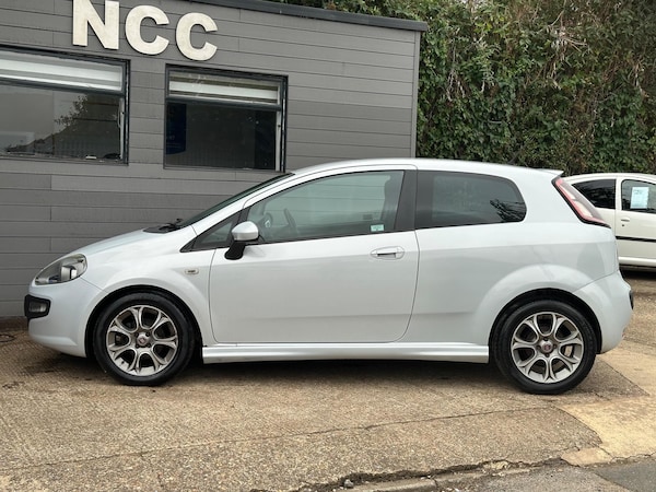 Used Fiat Punto Evo 2010 for sale - 75459627: Photo 14