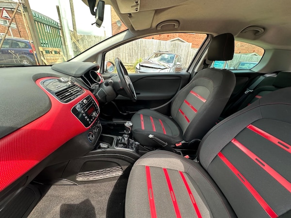 Used Fiat Punto Evo 2010 for sale - 75459627: Photo 24