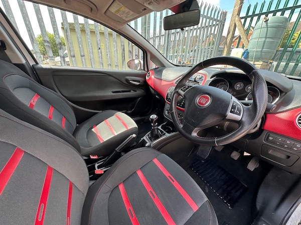 Used Fiat Punto Evo 2010 for sale - 75459627: Photo 3