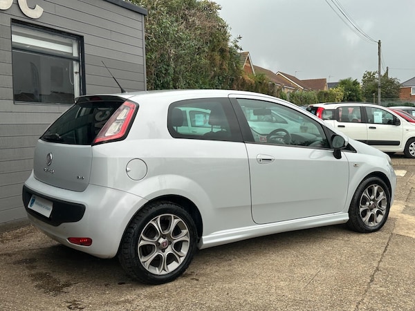 Used Fiat Punto Evo 2010 for sale - 75459627: Photo 8