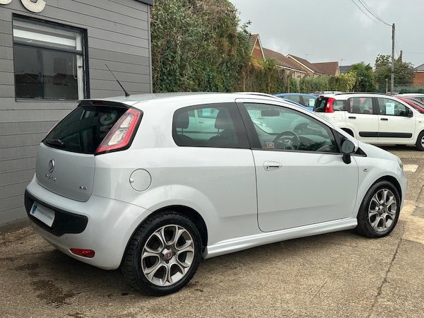 Used Fiat Punto Evo 2010 for sale - 75459627: Photo 9