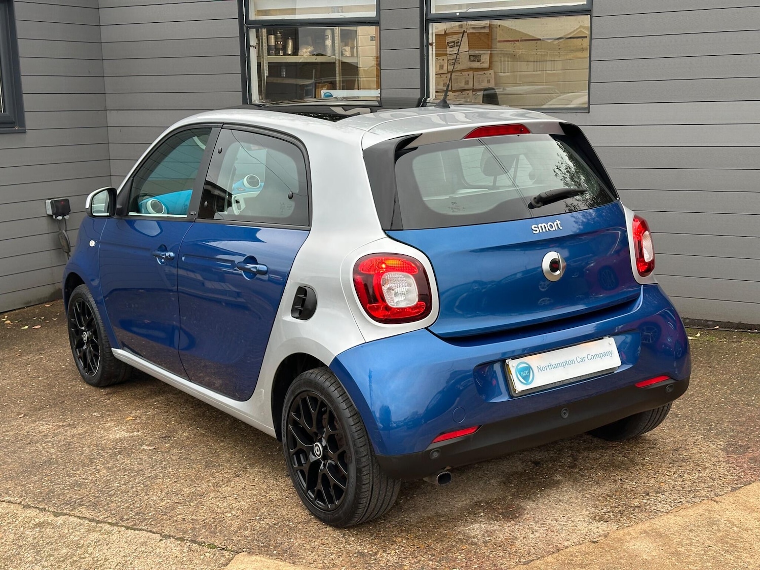 Used smart forfour 2015 for sale - 76633276: Photo 2