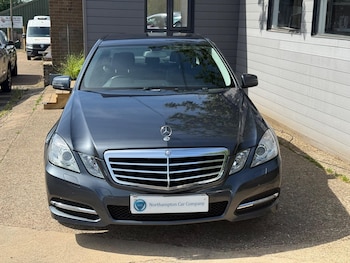 Used Mercedes-Benz E Class 2012 for sale - 78635904: Photo