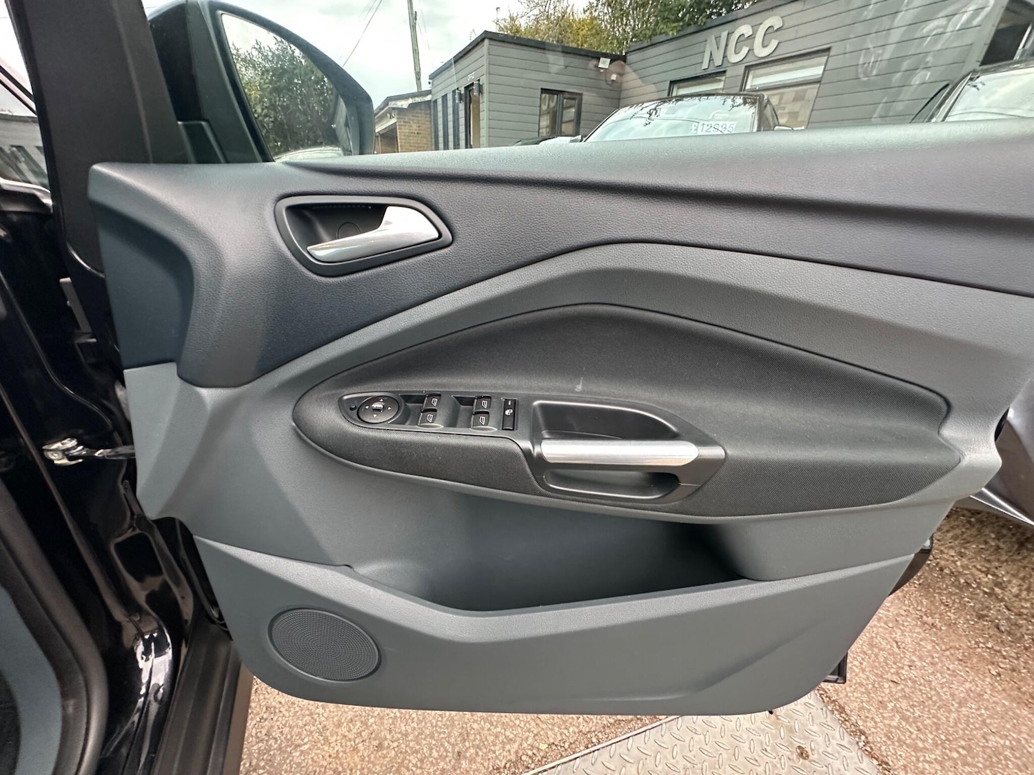 Used Ford C-Max 2012 for sale - 76294876: Photo 27