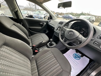 Used Volkswagen Polo 2017 for sale - 77377148: Photo