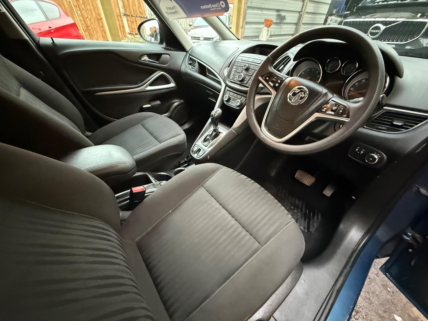 Used Vauxhall Zafira Tourer 2016 for sale - 76409487: Photo 6