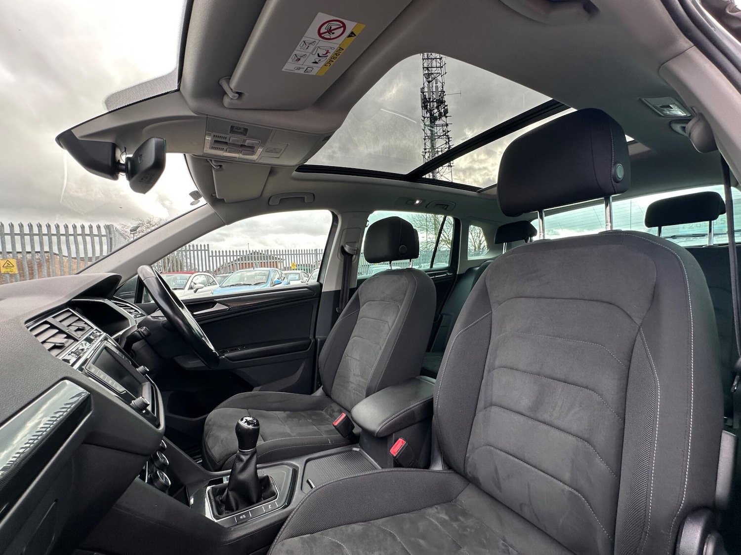 Used Volkswagen Tiguan 2017 for sale - 77612286: Photo 25