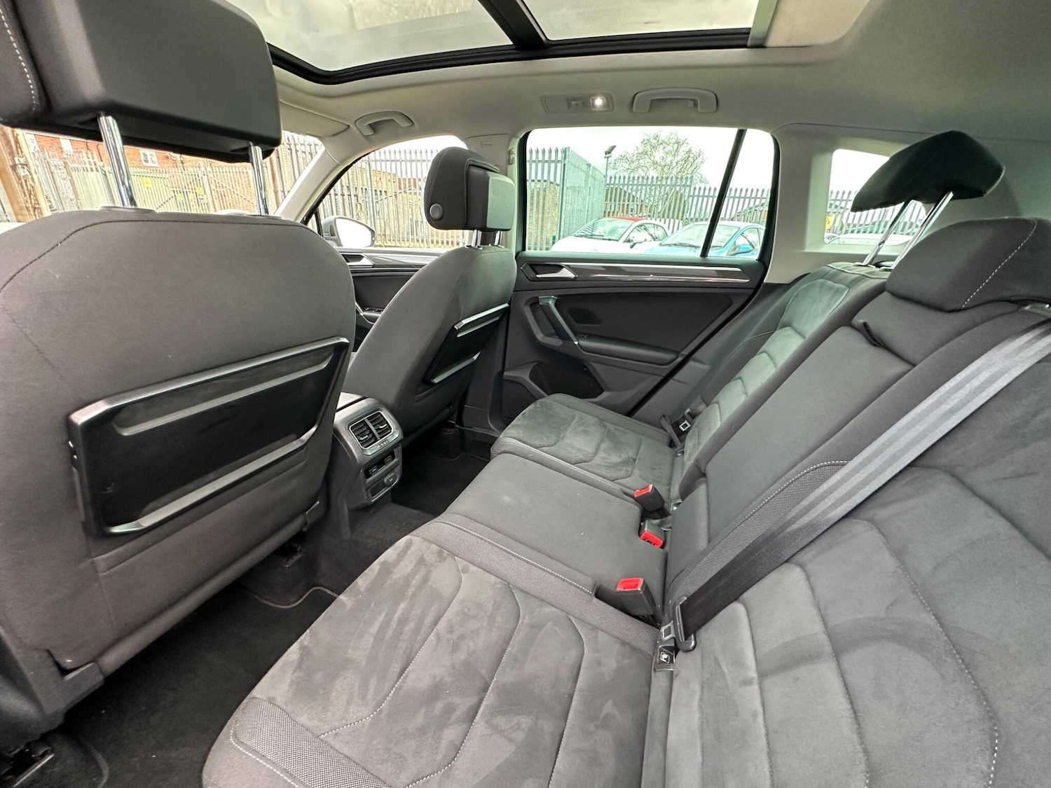 Used Volkswagen Tiguan 2017 for sale - 77612286: Photo 27