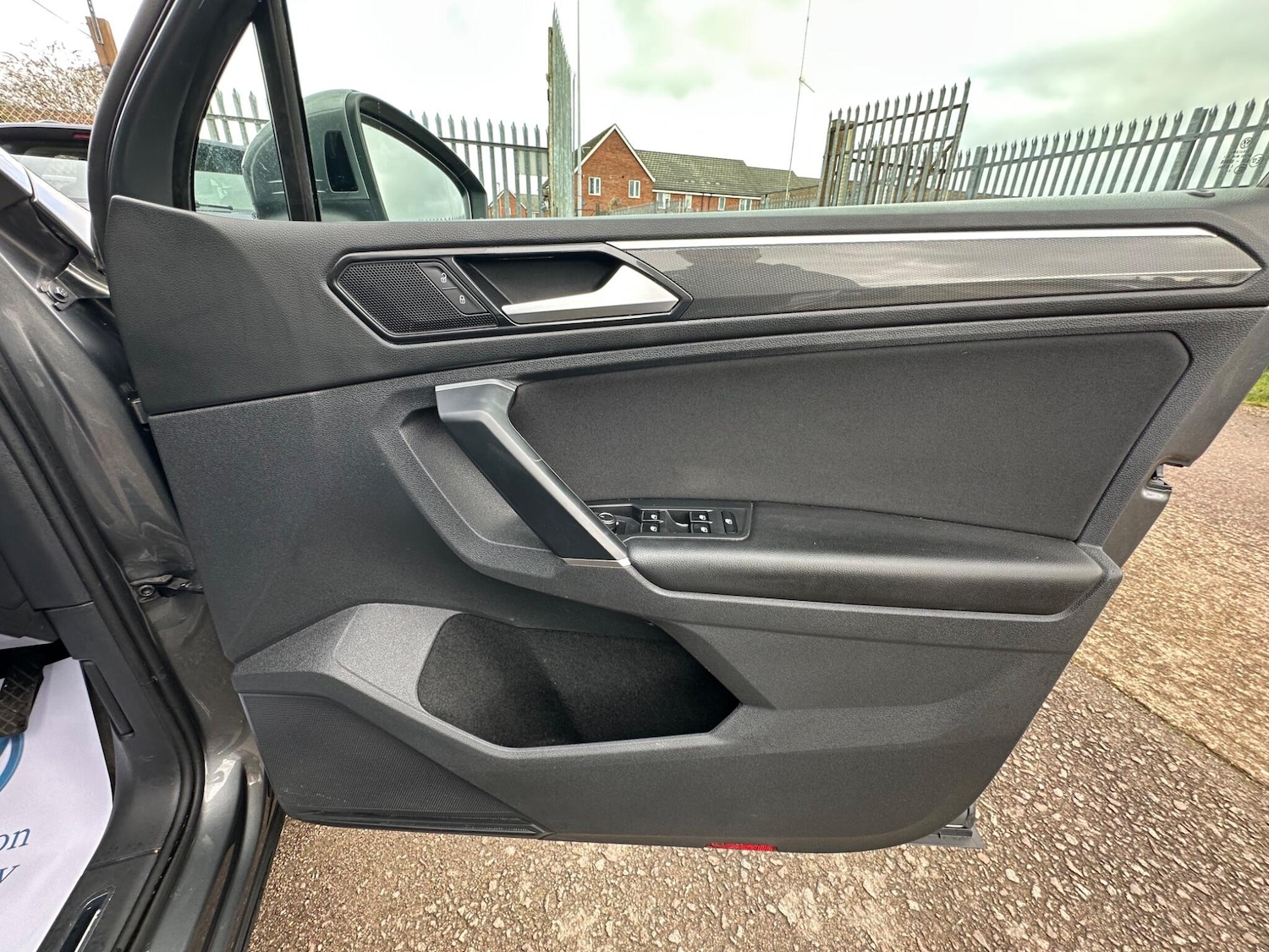 Used Volkswagen Tiguan 2017 for sale - 77612286: Photo 28