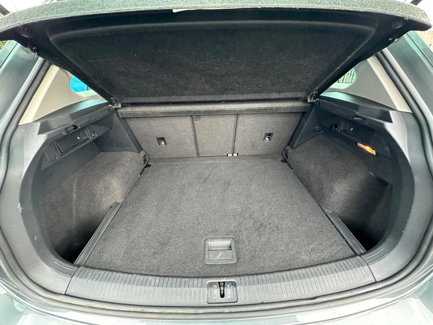 Used Volkswagen Tiguan 2017 for sale - 77612286: Photo 32