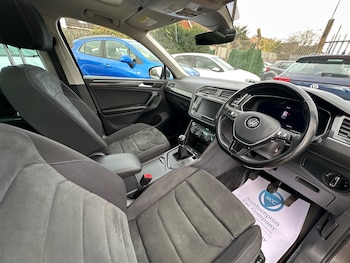 Used Volkswagen Tiguan 2017 for sale - 77612286: Photo