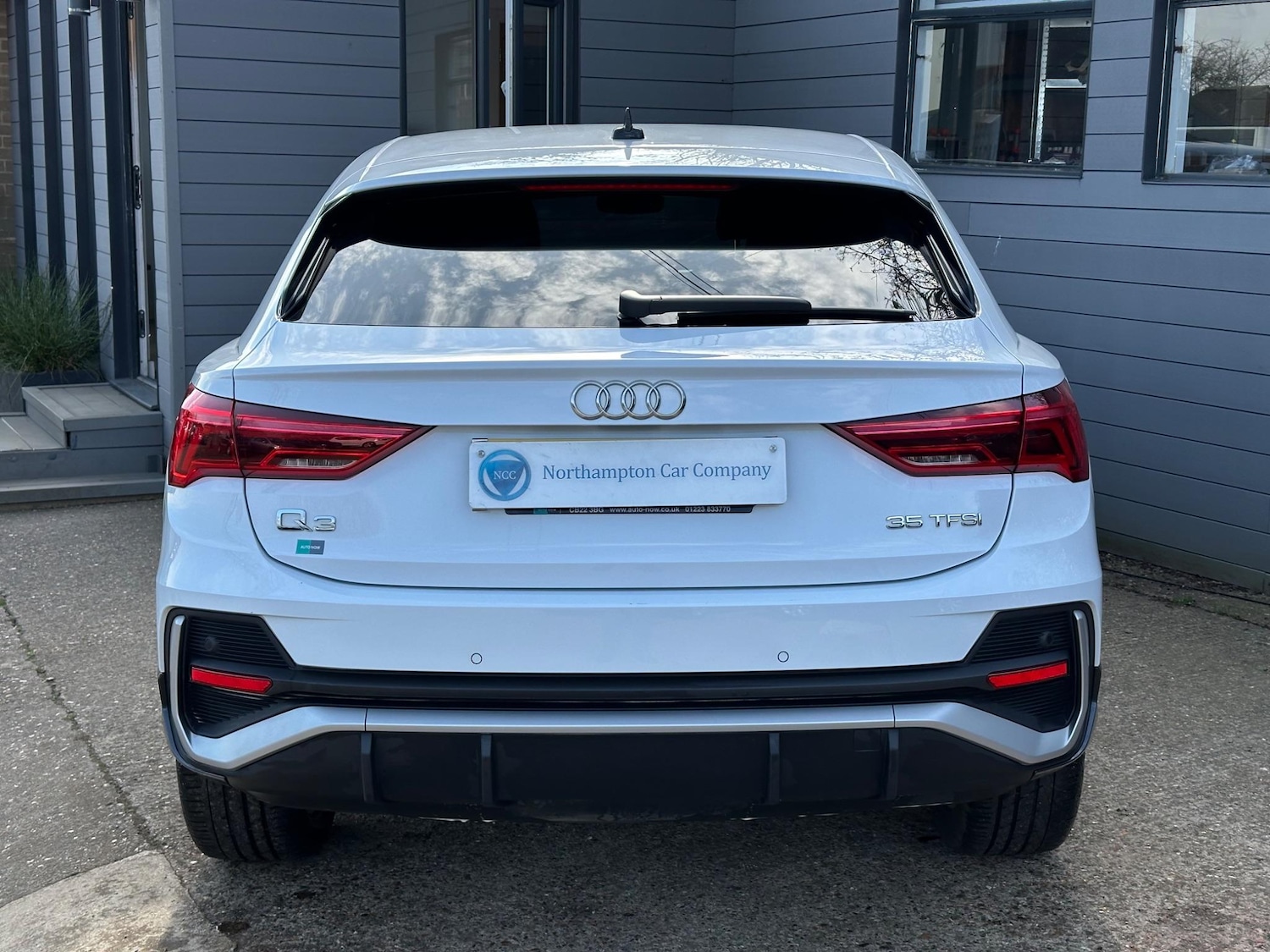 Used Audi Q3 2020 for sale - 76987850: Photo 10