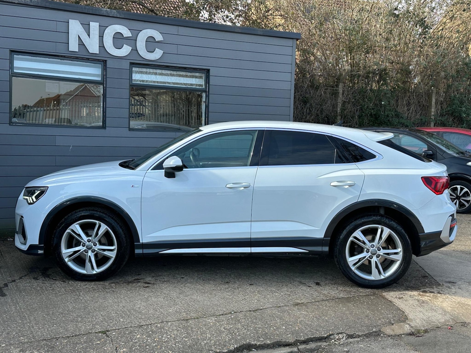 Used Audi Q3 2020 for sale - 76987850: Photo 14