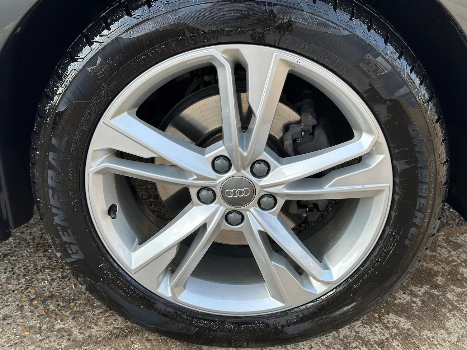 Used Audi Q3 2020 for sale - 76987850: Photo 29