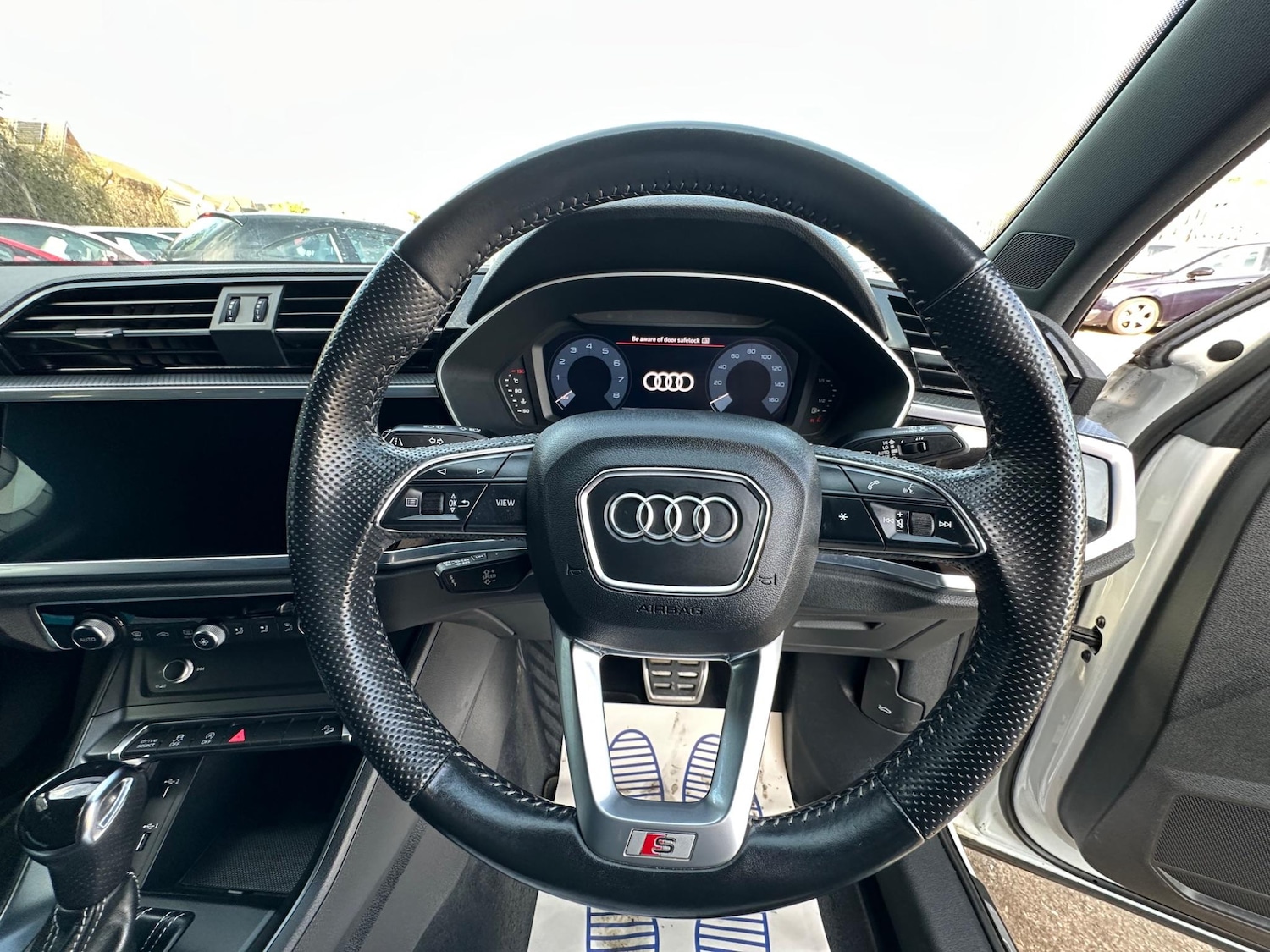 Used Audi Q3 2020 for sale - 76987850: Photo 38