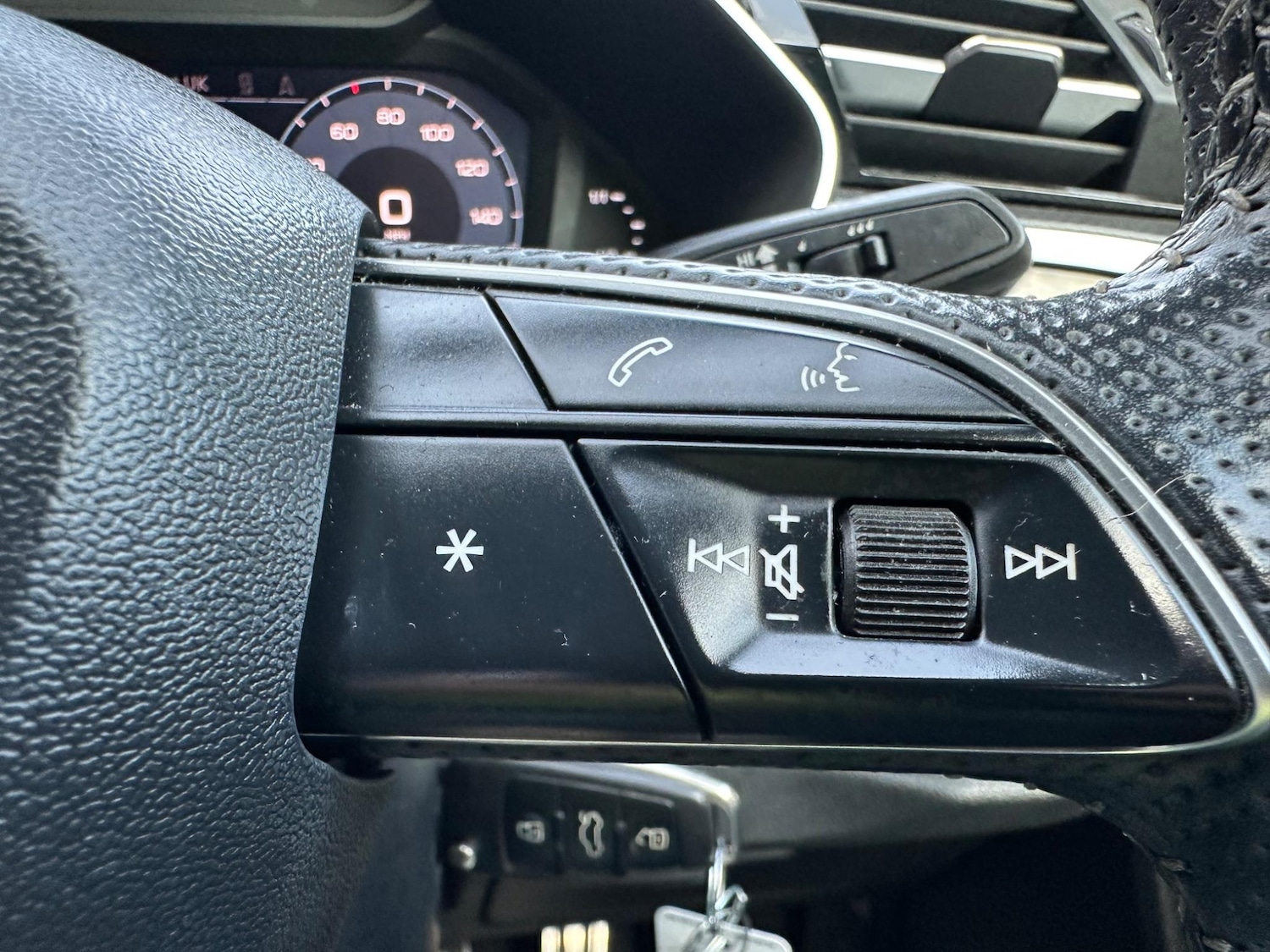 Used Audi Q3 2020 for sale - 76987850: Photo 41